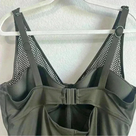 City‎ Chic Women’s Olive Green Ithaca Mesh V Neck One Piece Swimsuit Size L - Picture 6 of 9